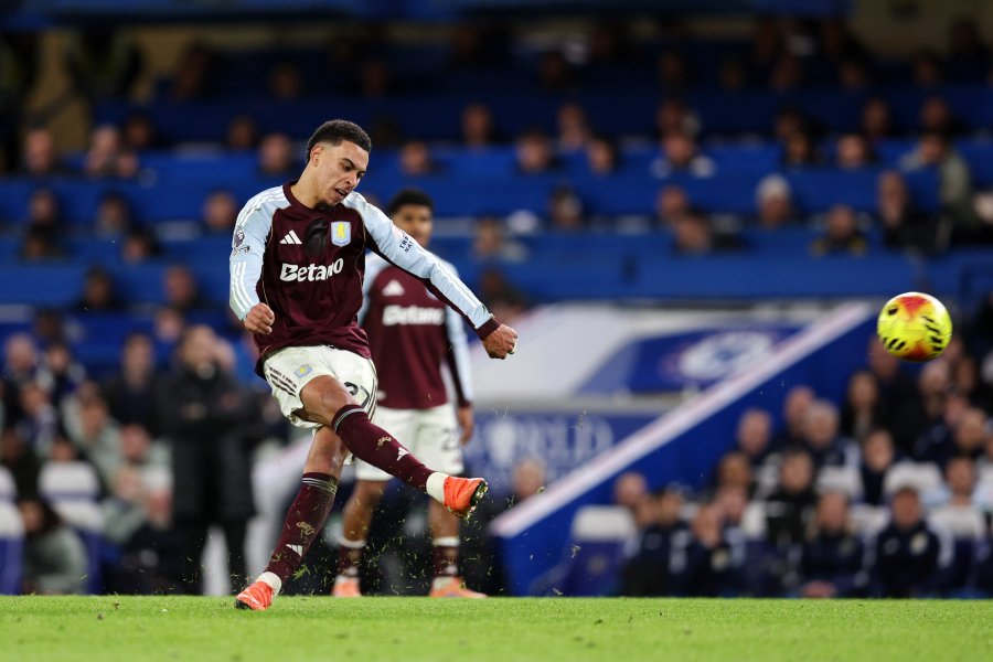 Челси Астън Вила1