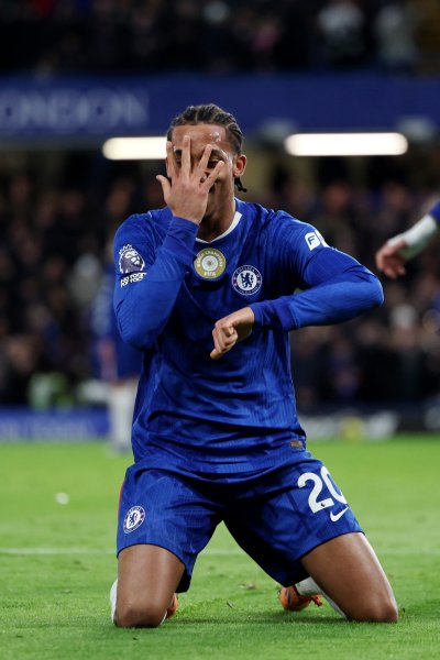 Челси Астън Вила1