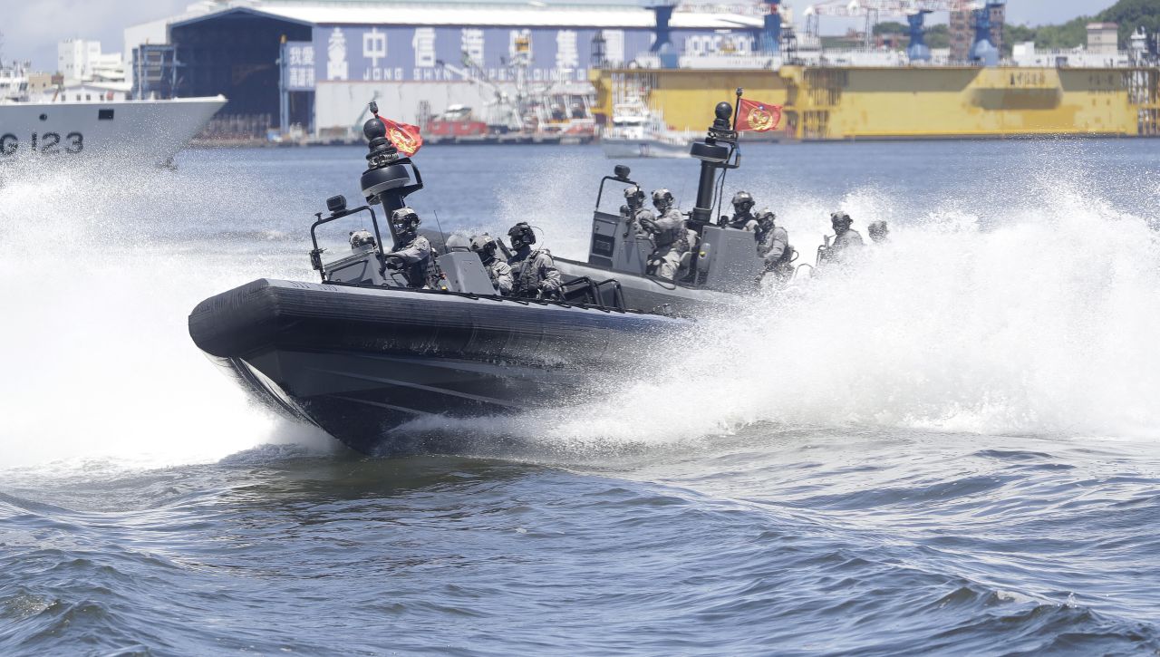 Стартираха военните маневри на Китай около Тайван