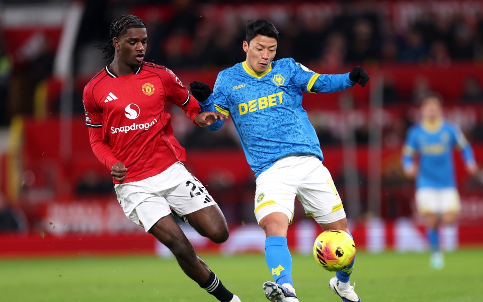 Манчестър Юнайтед се провали срещу последния на „Олд Трафорд“