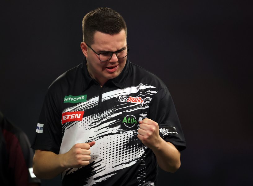 Люк Хъмфрис Джан Ван Веен1