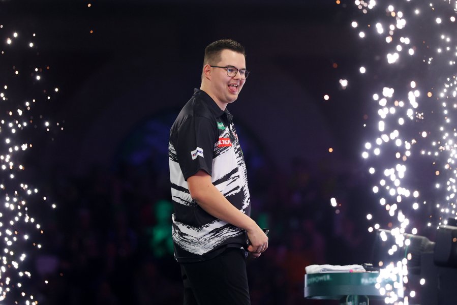 Джан Ван Веен Гари Андерсън1