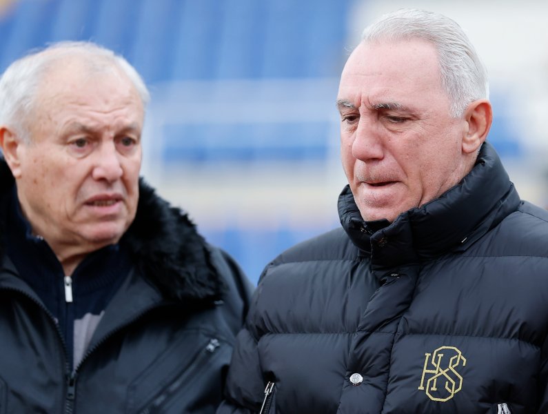 Поклонение пред Димитър Пенев1