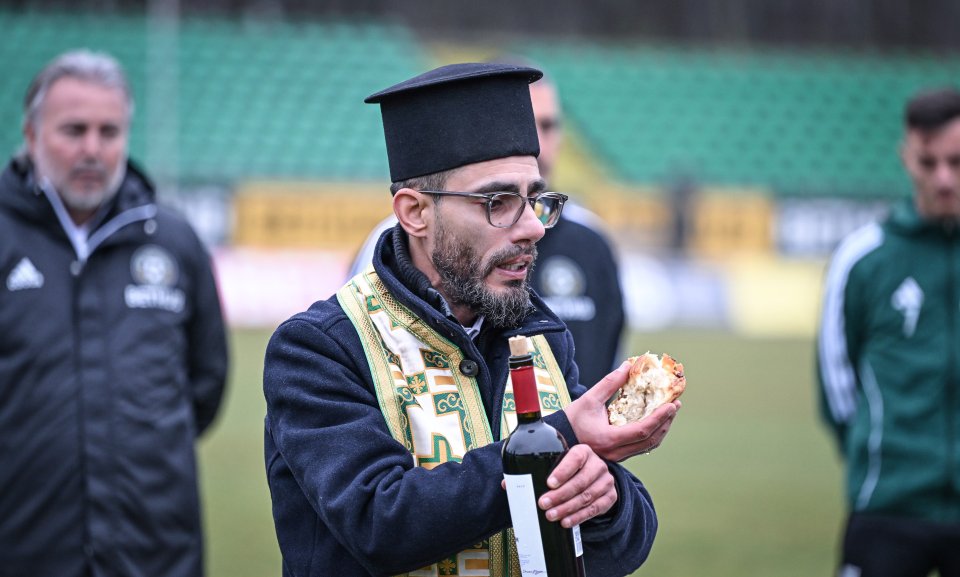 Ясен Петров1