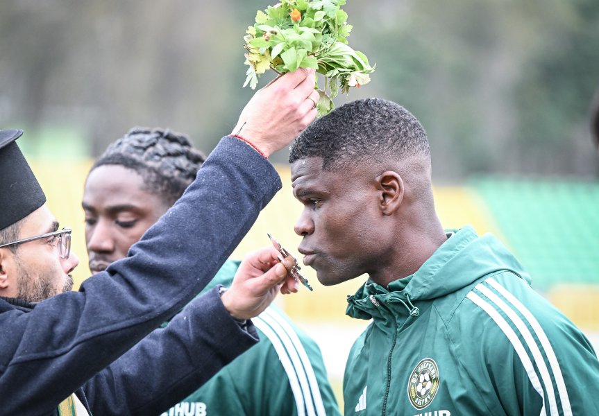 Ясен Петров1