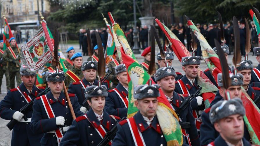 Водосвет на бойните знамена, флаговете и...