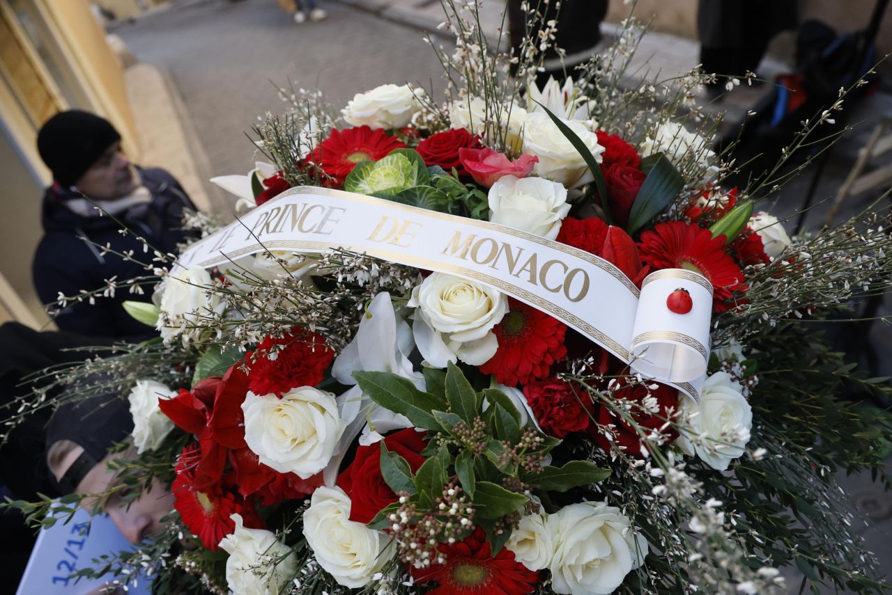 <p>Френската киноикона Брижит Бардо ще бъде погребана в родния ѝ град Сен Тропе. Скромното изпращане в последния ѝ път ще отрази нейната дългогодишна любов към животните, както и крайнодесните ѝ политически възгледи.</p>