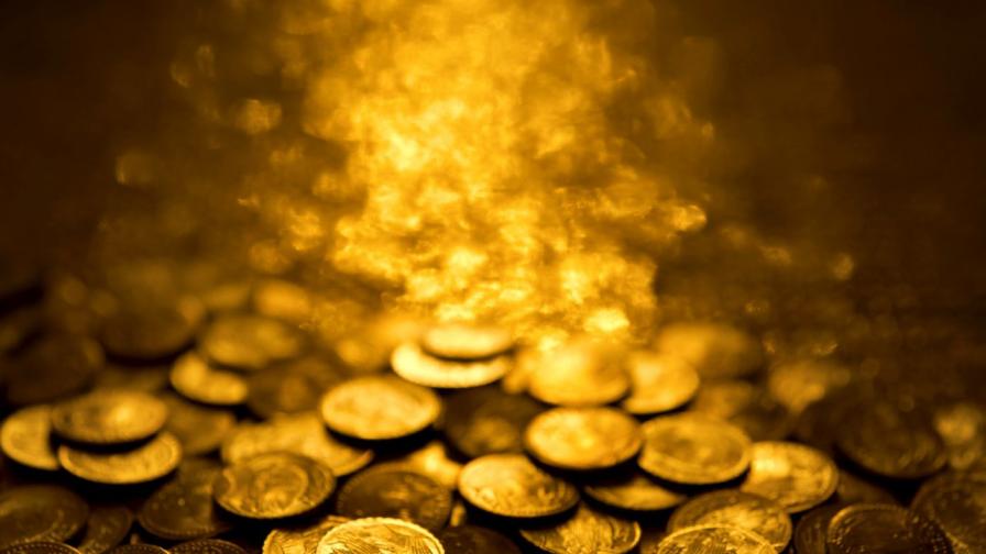 Съкровище под кухненския под: Семейство откри монети от XVII век в дома си