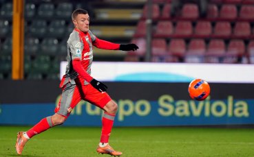 В зрелищен мач Кремонезе и Каляри не успяха да се победят