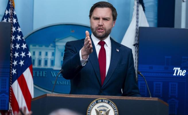 Ванс: Европа да вземе думите на Тръмп за Гренландия сериозно