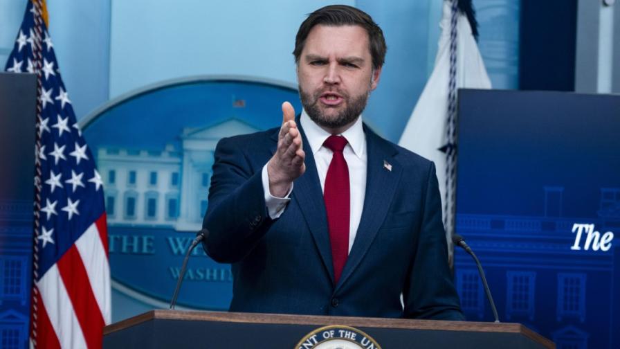 Ванс: Европа да вземе думите на Тръмп за Гренландия сериозно