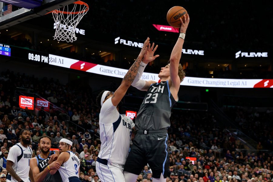 Юта Джаз Далас Маверикс1