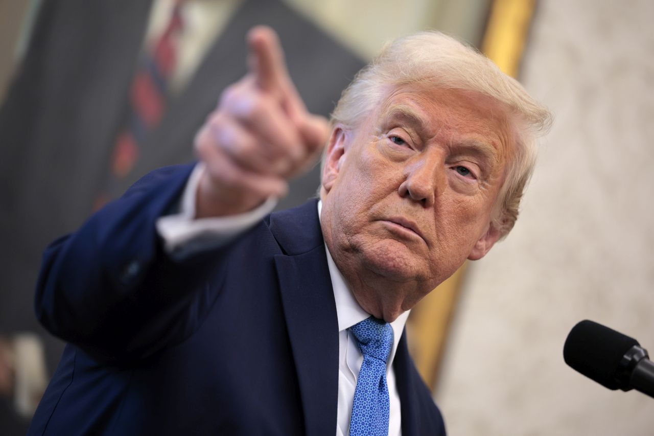 Тръмп заплаши с мита страните, отхвърлящи плана му за Гренландия