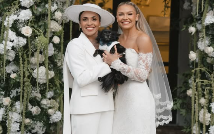 Футболистка №1 в историята и любимата й минаха под венчило