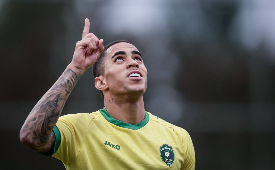 Лудогорец Пакш1