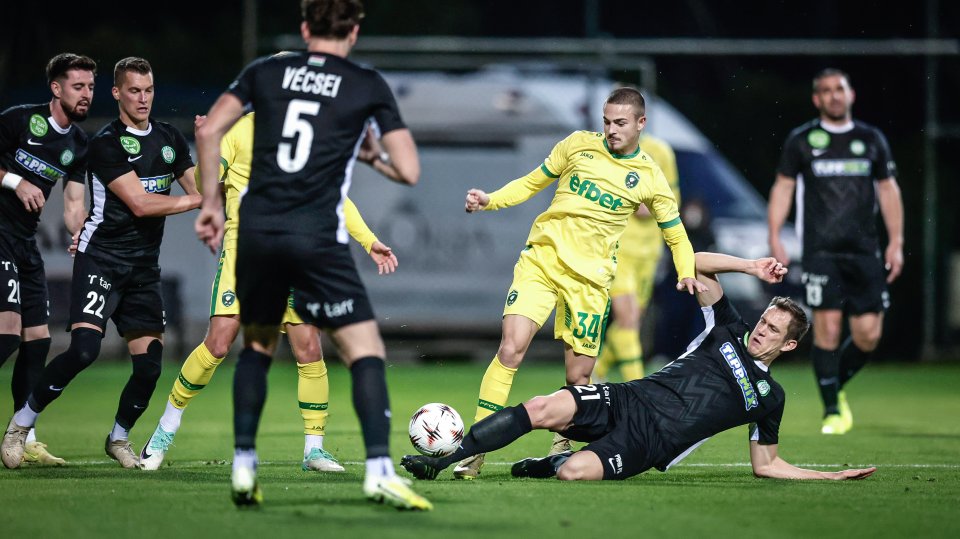 Лудогорец Пакш1