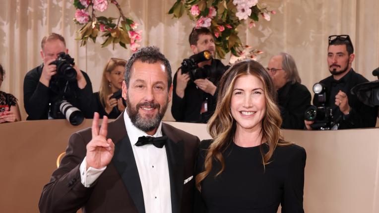 Любов на червения килим: Най-красивите звездни двойки на „Златните глобуси“ 2026 (СНИМКИ)