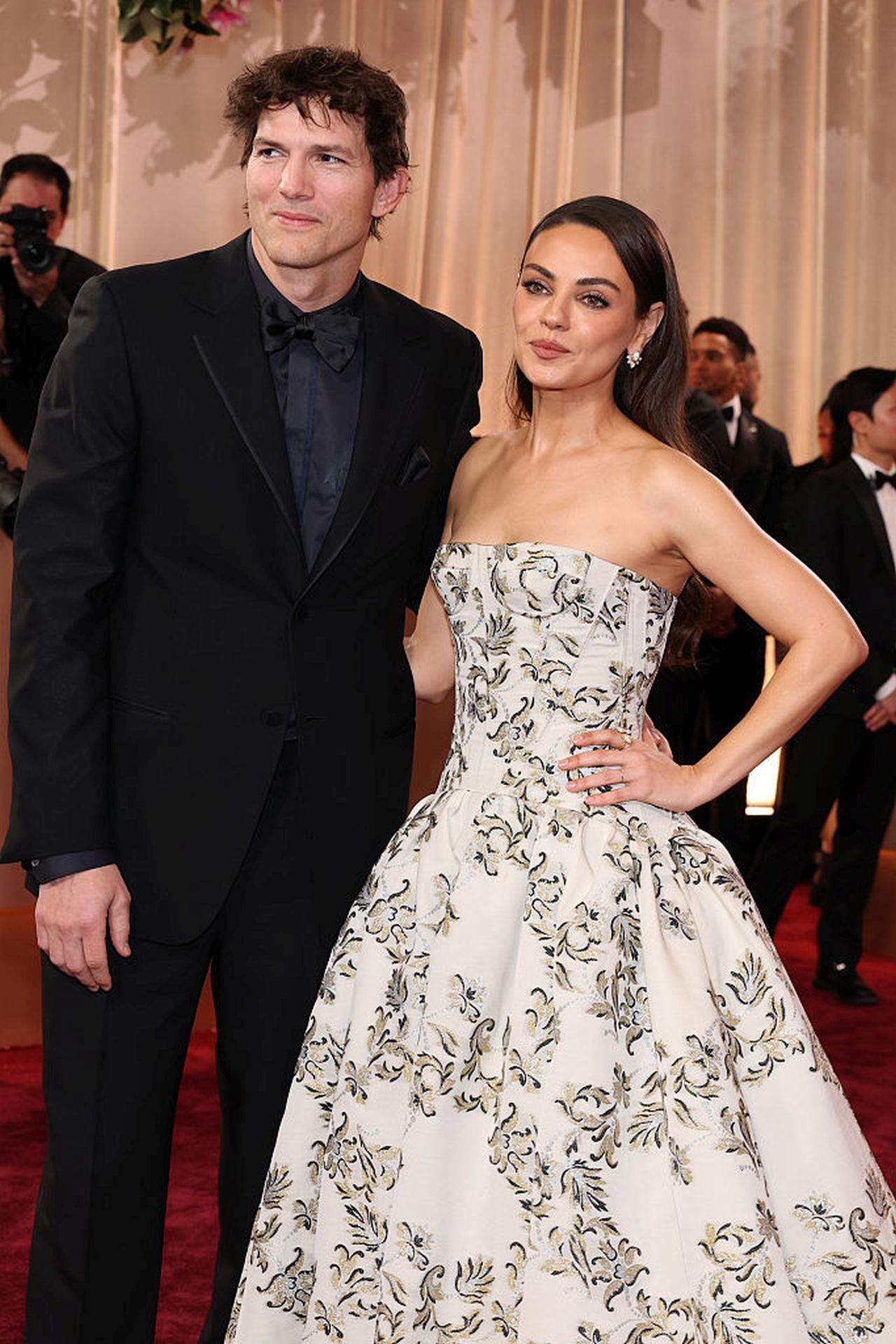 <p><strong>Аштън Къчър и Мила Кунис</strong></p>

<p>Аштън и Мила си появиха се за рядка среща на наградите &bdquo;Златен глобус&ldquo; през 2026 г.</p>