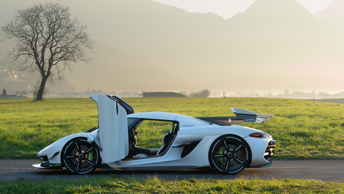 3,5 млн. евро за кола в България: КАТ разкри най-скъпите автомобили, регистрирани през 2025 г.