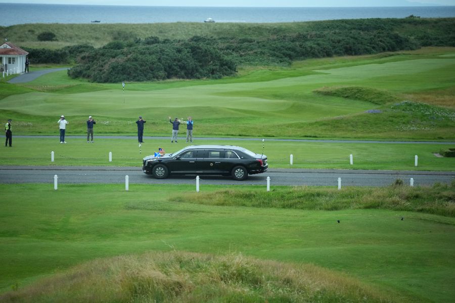 <p>Открийте невероятното инженерно решение и технологията от военен клас, които правят бронираната лимузина на президента на САЩ практически неуязвима срещу всяка заплаха.</p>