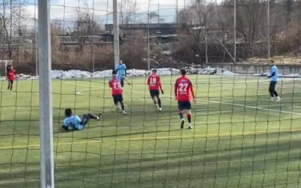 Марек се наложи над Септември в контрола