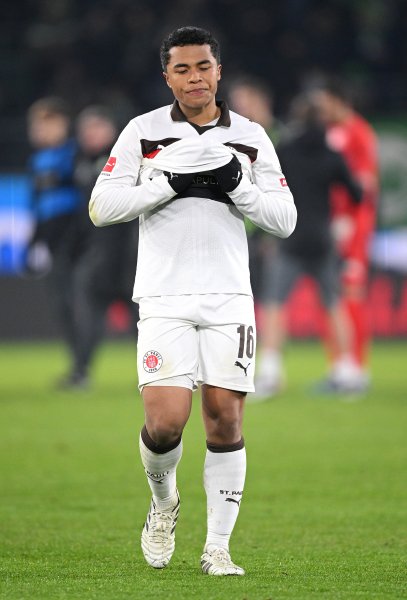 Волфсбург Санкт Паули1