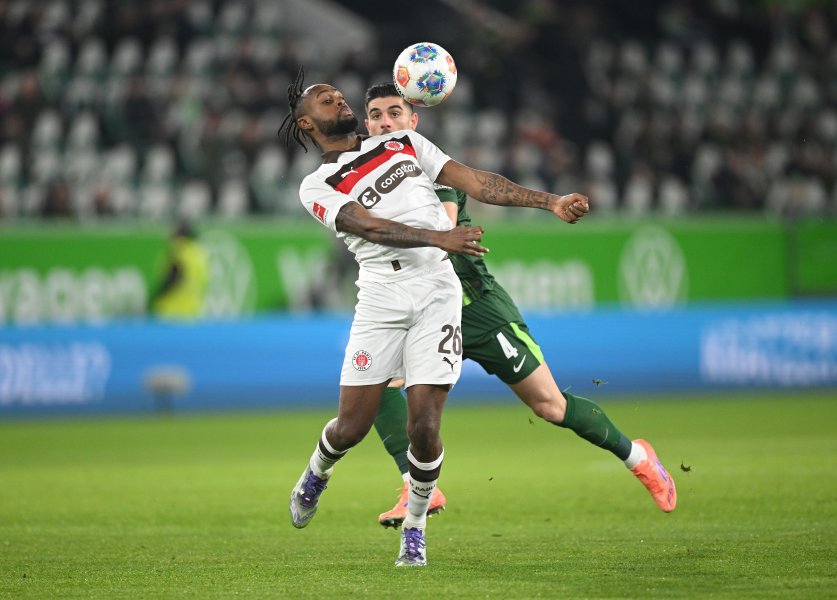 Волфсбург Санкт Паули1