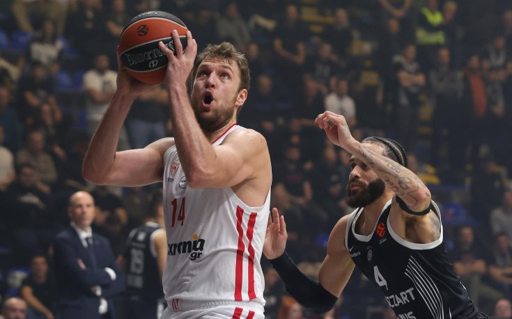 Мощен Везенков поведе Олимпиакос до разгром над Партизан в Белград