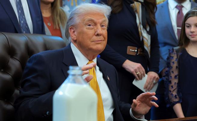 CNN: Лудият свят на Тръмп - Иран, Гренландия и глобалното напрежение