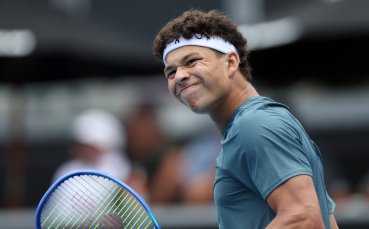 Дъждът в Оукланд спаси Бен Шелтън от отпадане