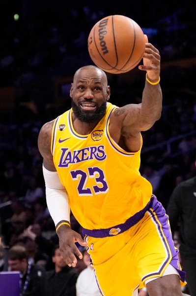 Лос Анджелис Лейкърс Шарлът Хорнетс1