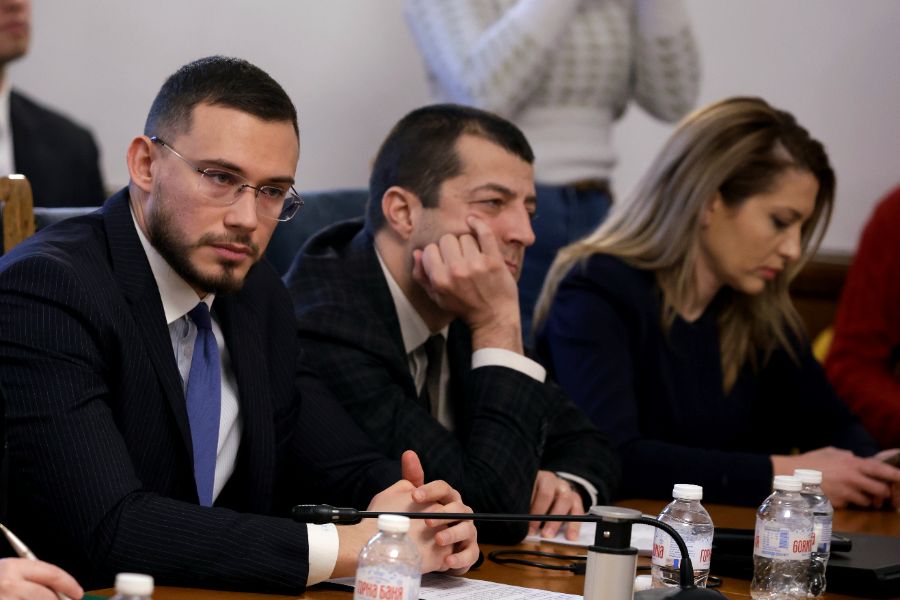 <p>Парламентарната правна комисия одобри на първо четене законопроекта на ГЕРБ-СДС за закриване на Комисията за противодействие на корупцията (КПК).</p>