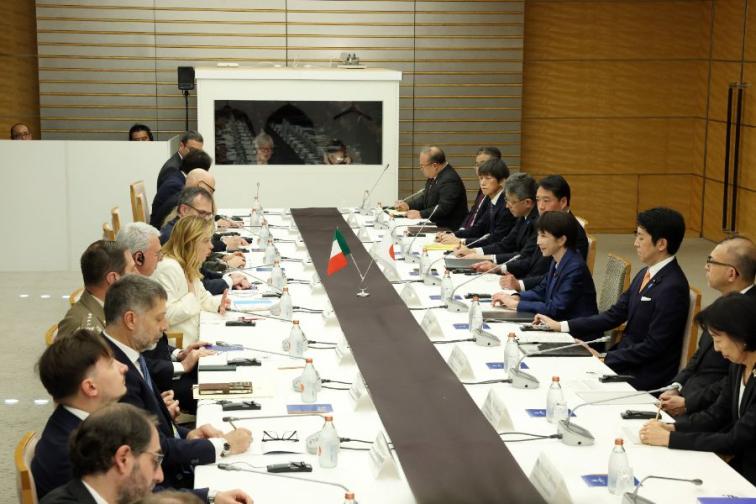 Премиерът на Япония Джорджа Мелони