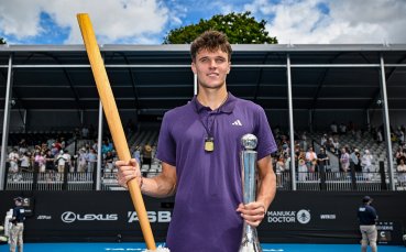 Чех спечели титлата в Оукланд