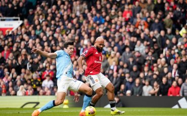 В СНИМКИ: Юнайтед прегази Сити в голямото дерби на Манчестър