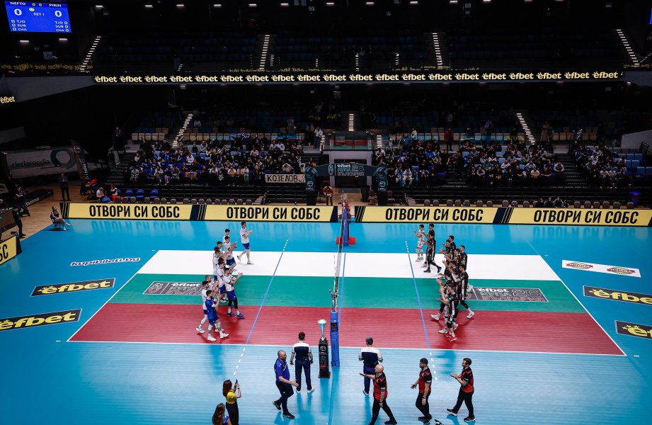 Нефтохимик победи Пирин и грабна efbet Купа на България1