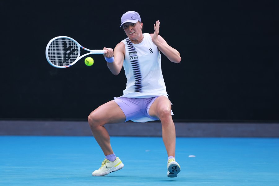 Юан Юе Ига Швьонтек1