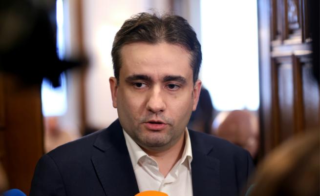 Божанов: Радев слиза от комфорта на президентството