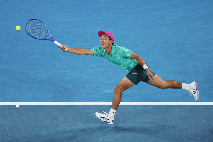 Шинтаро Мочизуки Стефанос Циципас1