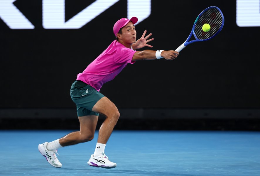 Шинтаро Мочизуки Стефанос Циципас1