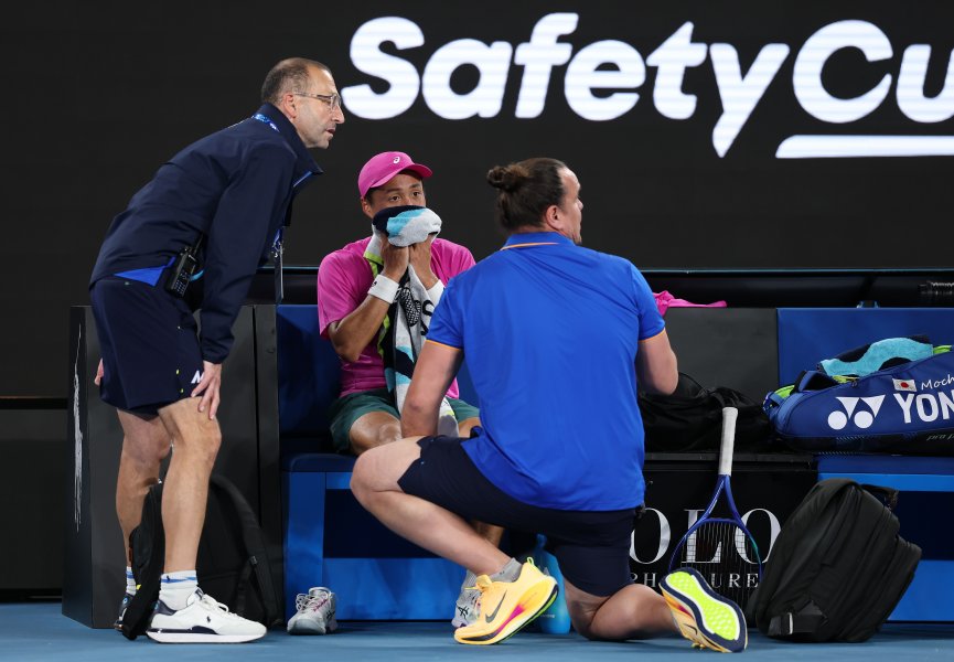 Шинтаро Мочизуки Стефанос Циципас1