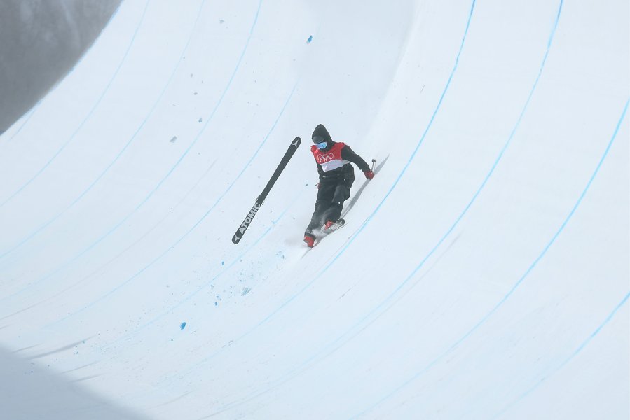 Гъс Кенуърти1