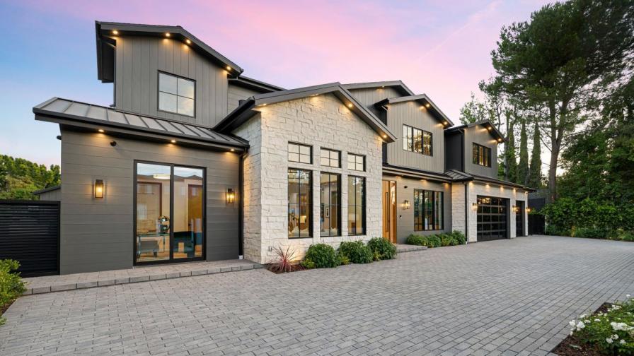 <p>Имотите в България&nbsp;вече не са &bdquo;руски&ldquo;</p>