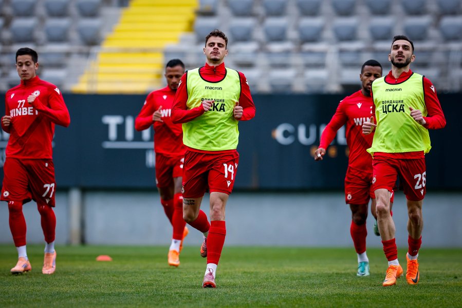 ЦСКА и ЛНЗ Черкаси1