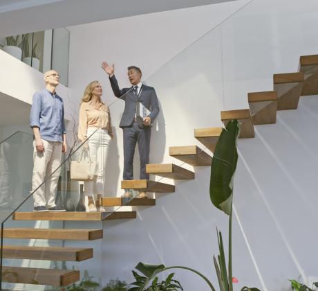 Вътрешното стълбище в дома не е просто връзка между етажите