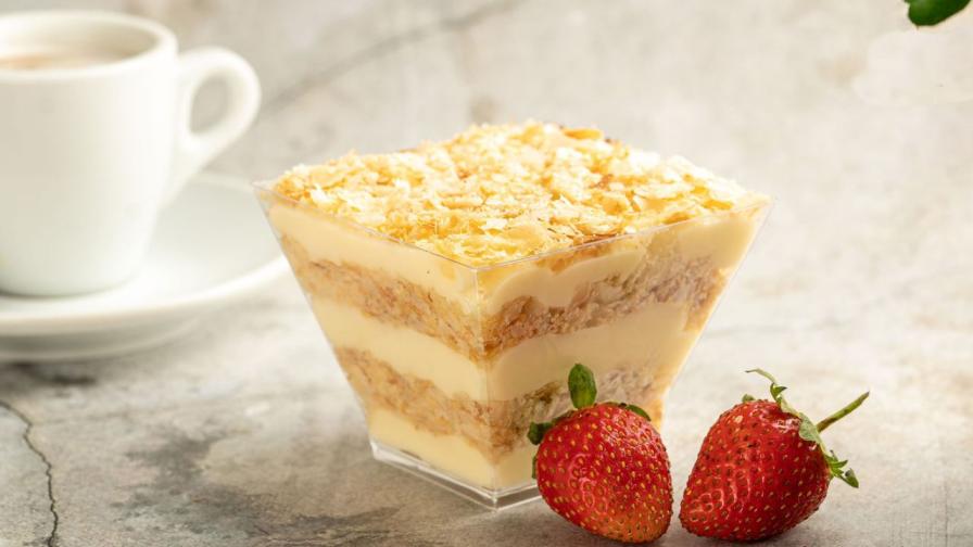 Мързелив "Наполеон" в чаша за 15 минути - рецепта, която трябва да опитате