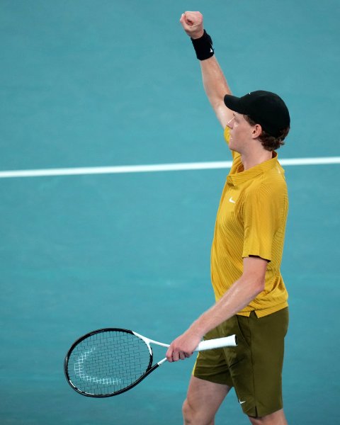 Елиът Спицири Яник Синер1