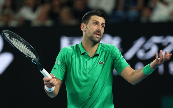 На косъм от голям скандал: Джокович се размина с дисквалификация от Australian Open (видео)