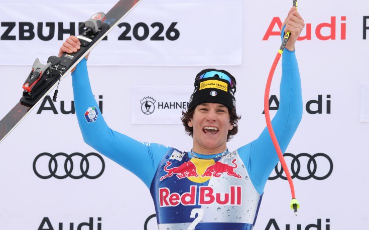 Италианец изпревари Одермат със седем стотни за триумф в спускането в Кицбюел