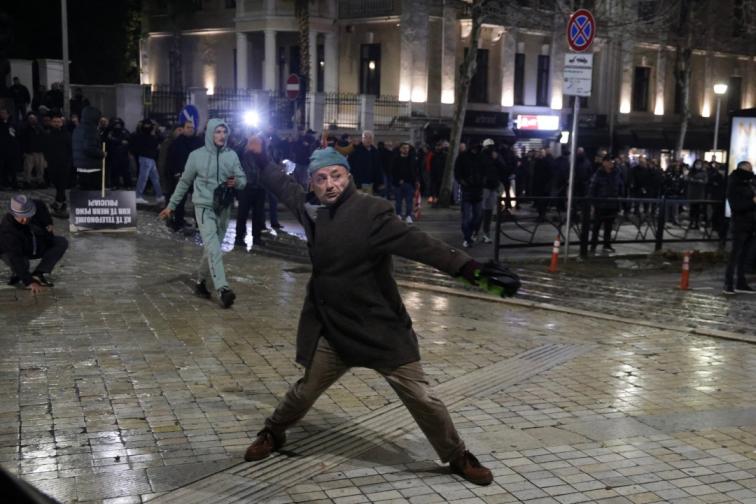 Тирана протест